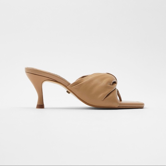 Zara Padded Leather heeled sandal 36.5